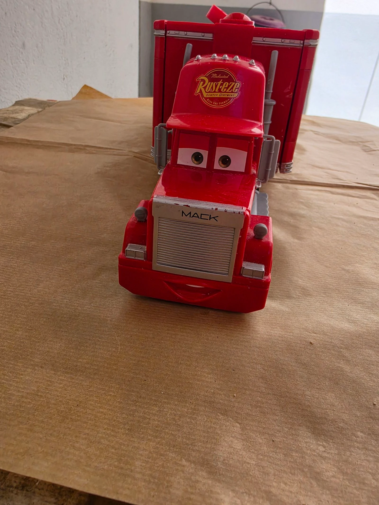 Garage Cars Mack Lightning McQueen Truck – photo 4
